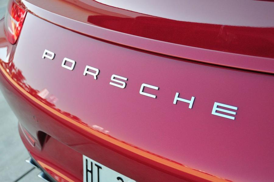  Porsche 911 Carrera S 2012 года  (фото 138 из 155)